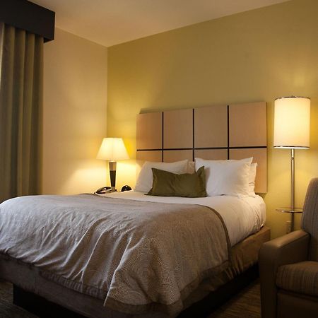 Candlewood Suites Alexandria By Ihg Exterior photo
